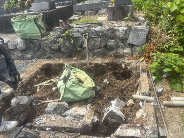 大垣市勝山北墓地　お墓じまい工事　①墓石・外柵解体